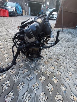 Motor 2,0 tdi 103kw BMM rok 09 kompletní - 3