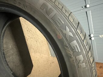 Prodám pneu NEXEN 215/45 R16  - 3