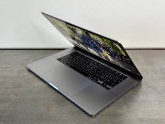 MacBook Pro 16" 2019 i7 / 512GB / 16GB / SG - 3