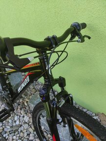 Značkové dětské kolo SPECIALIZED24"(černá/červená) - 3