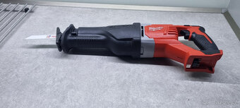 Aku šavlová pila (ocaska) Milwaukee M18 BSX - 3