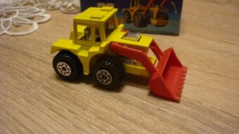 MATCHBOX SF - VŠE KOMPLETNÍ AŽ NA KOMBAJN KRABIČKU - 3