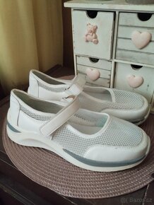 nové bílé boty - 3