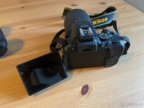 Nikon D5600 + 2 objektivy + stativ + batoh - 3