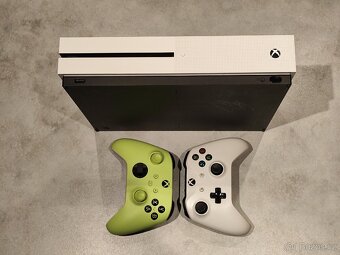 Xbox One S - 3