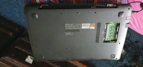 Asus F555L - 3