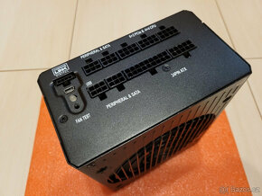 Corsair RM750i - 3