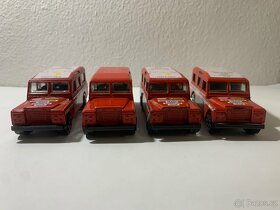 4x Land Rover Defender 1:47 BBurago - 3