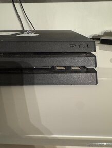 PS4 PRO - 3