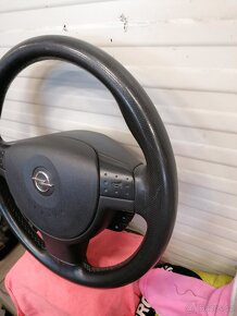 Opel Corsa volant - 3