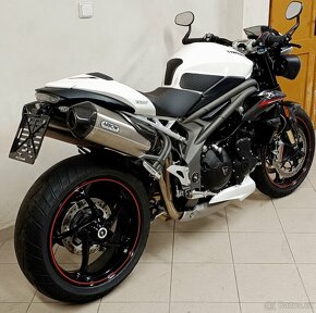 Triumph Speed Triple RS - 3