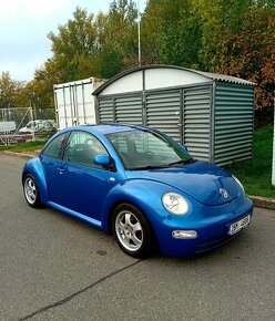 VW NEW BEETLE 2.0i 85Kw+KLIMA+ALU KOLA+GARÁŽOVANÉ - 3