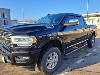 Dodge Ram 3500 Laramie - 3