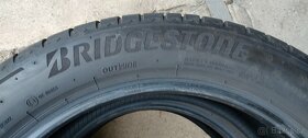 Bridgestone Alenza 235/50 R19 99V - 3