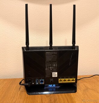 ASUS RT-AC68U – výkonný Wi-Fi router (jako nový) – 1 800 Kč - 3