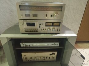 Skříňka pro Hi-Fi - 3