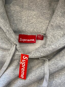 Supreme Hoodie - 3