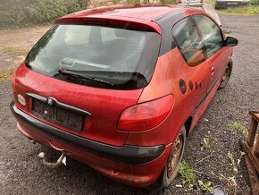 Peugeot 206 1.1 - díly z vozu - 3