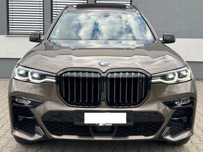 BMW X7 M50i 390kW 7 míst rok 04/2022 - 3