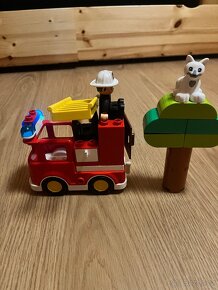 Lego duplo hasičské auto - 3