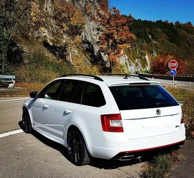 Škoda Octavia Combi 2.0 TSI RS - 3