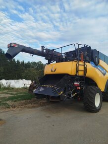 New Holland CR9080 - 3