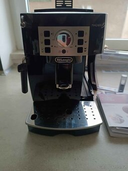 Kávovar Delonghi - 3