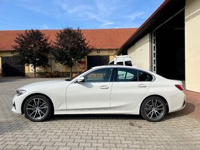 BMW 330i 190KW NOVÁ STK, 29.612KM, KŮŽE, NAVI - 3