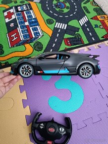 Maisto Bugatti Divo na dálkové ovládání - 3