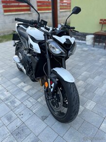 05/2023 Triumph Street Triple 765 R (RS) - 3