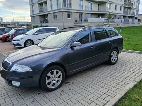 Octavia 1.9tdi elegance dsg 77kw - 3