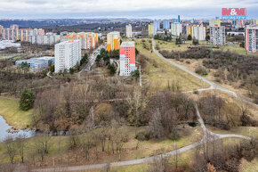 Prodej komerčního pozemku, 2326 m², Praha - 3