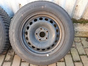 Škoda disky R15 Octavia 3 + zimní pneu 195/65/15 Bridgestone - 3