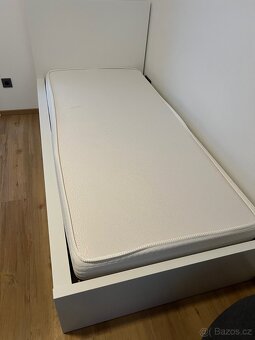 Postel ikea MALM - 3