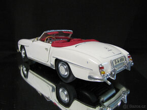 Mercedes Benz 190SL Maisto 1/18 - 3