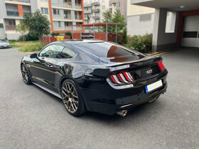 PRONÁJEM MUSTANG GT, 5.0 V8 324kW, USA - 3