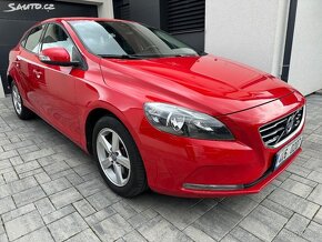 VOLVO V40 D3,2013,110kw,5ti válec - 3