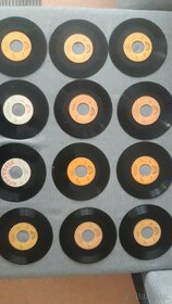 Vinylové staré gramodesky + hurvínek a spejbl (ps:bez obalů) - 3