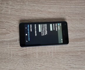 DOTYKOVÝ MOBILNÍ TELEFON MICROSOFT LUMIA 550 (RM-1127) - 3