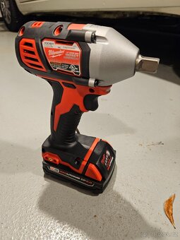 Rázový utahovák Milwaukee M18 BIW12-0 / 2659-20 - 3