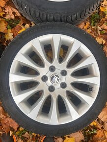 Škoda Superb alu Laurel 5x112 r17 7,5J et 49 225/45 celoročn - 3