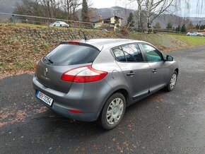 Renault Megane 1.6i 74 kW r.v. 2009 naj. pouze 155 tis.km - 3