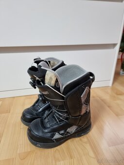 Snowboardové boty VANS velikost 36 - 3