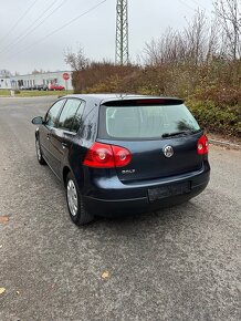 VW GOLF V 1.4 16V 55Kw 1. MAJITELKA - 3