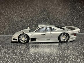 Mercedes Benz CLK-GTR 1:18 - 3