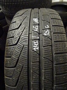 Zimní pneu Pirelli, 245/45/18, 2 ks, 5-5,5 mm - 3