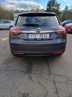 Opel Insignia Sports Tourer - 3