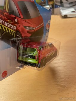 HotWheels Ford Performance Supervan 4 - TH - 3