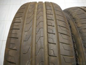 235/55R19 101V - 3