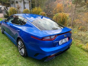 KIA STINGER GT-LINE 4x4 - 3